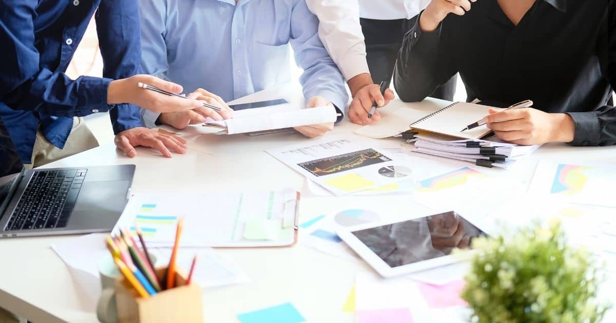 Conducting An Extraordinary General Meeting Overview conducting-an-extraordinary-general-meeting-overview